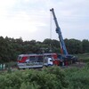 八雲貨物列車脱線事故の機関車引き上げ現場
