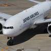 JL JA702J B777-200(ER)