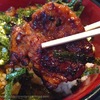 豚肉の蒲焼きみたいな謎の料理「どんでん丼」を犬山で食べました。