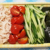 久々のお弁当、冷やし中華。