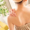 背中ニキビの正体はカビです！背中ニキビの原因って何だと思う？