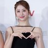 LE SSERAFIMユンジン、腰痛完治せず…明日から2日間開催の「Weverse Con Festival」も不参加に
