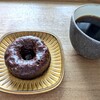 本を抱きしめて