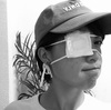 目に鉄粉が刺さって眼球が凹んだ話