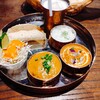 素材の旨みが美味しいカレー　クレイジースパイス