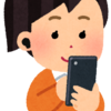 まだ幼い子供に親のスマホを触らせる？どんなルールが必要？