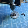 GunShip製作記22　地味に計器盤の穴開けと右の翼の配線穴開け。