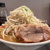 ボシボシした二郎系の破壊力がぱねぇっす！！麺でる相模原小ラーメンに煮干し脂のマリアージュを堪能せよ！！