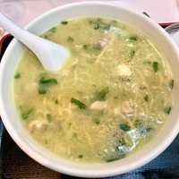 中国家庭料理 鴻運（新橋）鶏の煮込みそば