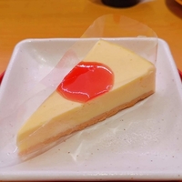 【スシロー】のニューヨークチーズケーキ｜低価格ながら妥協のないハイクオリティなチーズケーキ