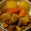  豚バラ肉と根野菜の煮物