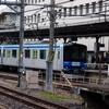 こちらはＪＲから見えた東武野田線。新しい車両かな？