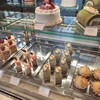 アンダーズ　ペストリーショップでケーキとチョコレートをテイクアウトしました