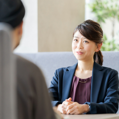 口下手はどうやって改善する？原因や会話のコツについて解説