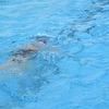 ６年生：体育　平泳ぎの練習