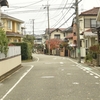 既に日が高い朝と東海道新幹線の脱線事故