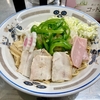 【今週のラーメン４８５７】中華そば みたか（東京・三鷹）五目そば 油そば変更 ＋ チャシュー皿半熟玉子付き ＋ サッポロラガービール赤星　〜いつだってどんな時だって心疲れた時に癒してくれる昭和レトロな贅沢感覚！安心安堵の旨さ！みたかの拉麺！