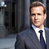 「SUITS」のHarveyに学ぶ、カッコいい男の名言。