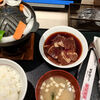 餃子とカレーのみよしの　/　ジンギスカンを食べられるだと？