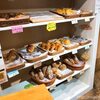 ※閉店 「至福の時間」のパンはとても優しい味わい。ロールケーキもたくさん！
