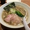 【今週のラーメン４２４４】 三鷹らーめん酒場 SAL （東京・JR三鷹） 中華そば ＋ 刺身２種（アジ・マグロ）＋ 冷燗２種（鍋島・純米吟醸＆栄光冨士・純米大吟醸）