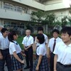 中学生と取材対応