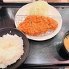 とんかつ 六九｜小川町｜肉汁じゅわっと肉厚ロースカツ定食