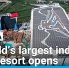 中国の世界最大の屋内スキー場が気候変動に与える影響