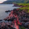 択捉島　夕日を浴びたヤンキト溶岩台地