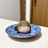 春色あんこがおいしいたねやの桜餅。春限定の三種のお饅頭とともに。
