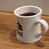 築地の「満月バー」でドリップコーヒー。