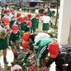 ２年生　冬野菜収穫