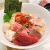 【海鮮丼乙＠新橋】座席数2席の店内で味わう原価率60%以上!?お得海鮮丼店【テイクアウト可】