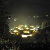 【深夜徘徊編】福建土楼に泊まってみた④絶景ポイントから夜の田螺坑土楼群を望む