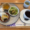 激寒な店内で美味しいおにぎりモーニング