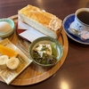 住宅地にポツンと現れる地元喫茶店