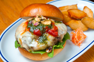 【能美市】イタリアングルメバーガーショップ「GOKKYA BURGER & KITCHEN」がオープン! 地域に根ざしながら新しいおいしさに挑戦する一軒【NEW OPEN】