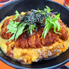 めいほうスキー場センターレストランで衣際立つ三元豚カツふわたま丼