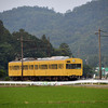 821Ｆを水鏡で（何とか）撮る！　（近江鉄道）