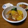 業務スーパーのサバ缶でトマトスープ。