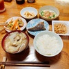 オクラ納豆ご飯に、鯵の南蛮漬けと銀鮭切り落としの朝ごはん。