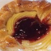 1.食うか食われるか　ドイツ的プリンパンPuddingbrezel 争奪戦