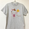 Ｔシャツ描いてます