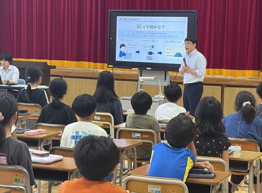 AIの答えをそのまま信じない。小学生が「AI情報訓練」で学んだ、生成AIとの付き合い方