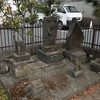 庚申塔と地神塔ほか（江東区東砂2丁目・陶首稲荷神社）