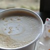 カフェラテ（招き猫美術館）