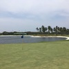 Damai Indah Golf − PIK Course で久しぶりにプレー。池絡みのホールが続く綺麗なコースです。