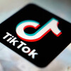 アメリカの中学校は生徒のTikTok中毒でトイレの鏡を撤去した話