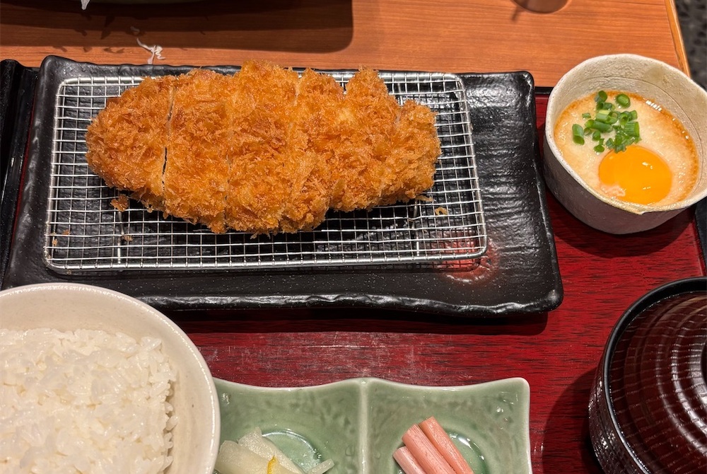 【とんかつ「さぼてん」】ささっと1人呑みをする