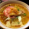 【今週のラーメン４３６】 	 麬にかけろ 中崎壱丁 中崎商店會1-6-18号ラーメン （大阪・中崎町） 中崎壱丁塩らーめん（エビ油付き）	 麬1号麺 肉ソバ+ライス